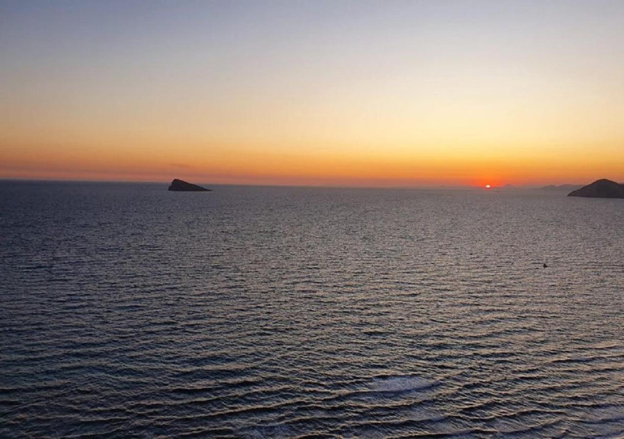 Ancla Apartment Benidorm Bagian luar foto